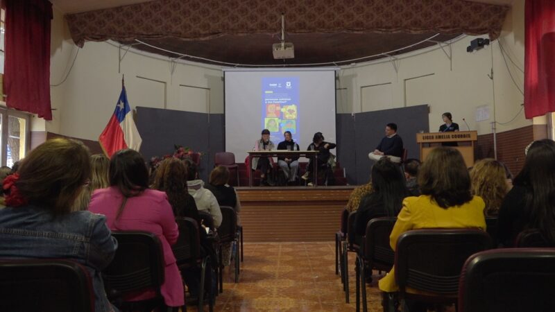 Jóvenes comparten experiencias sobre autismo en contextos educativos